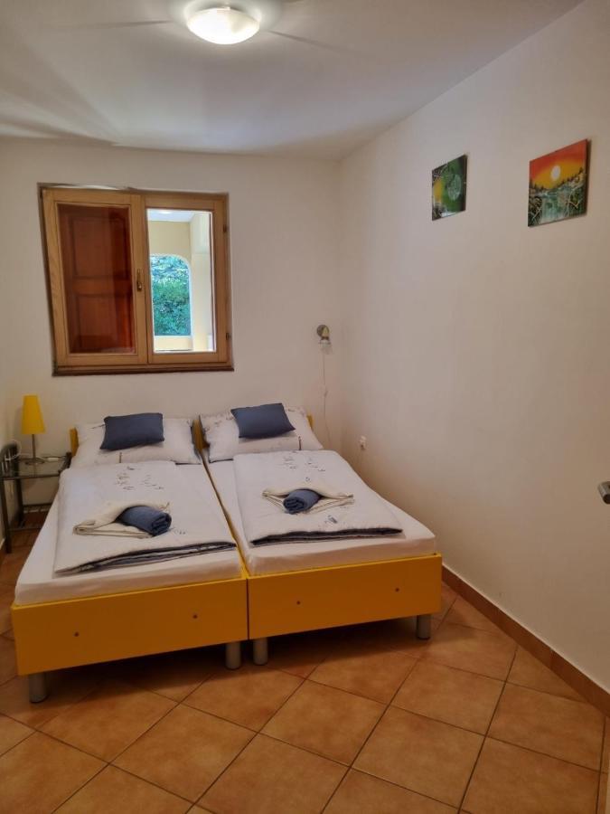 Apartments Casia Baška Esterno foto