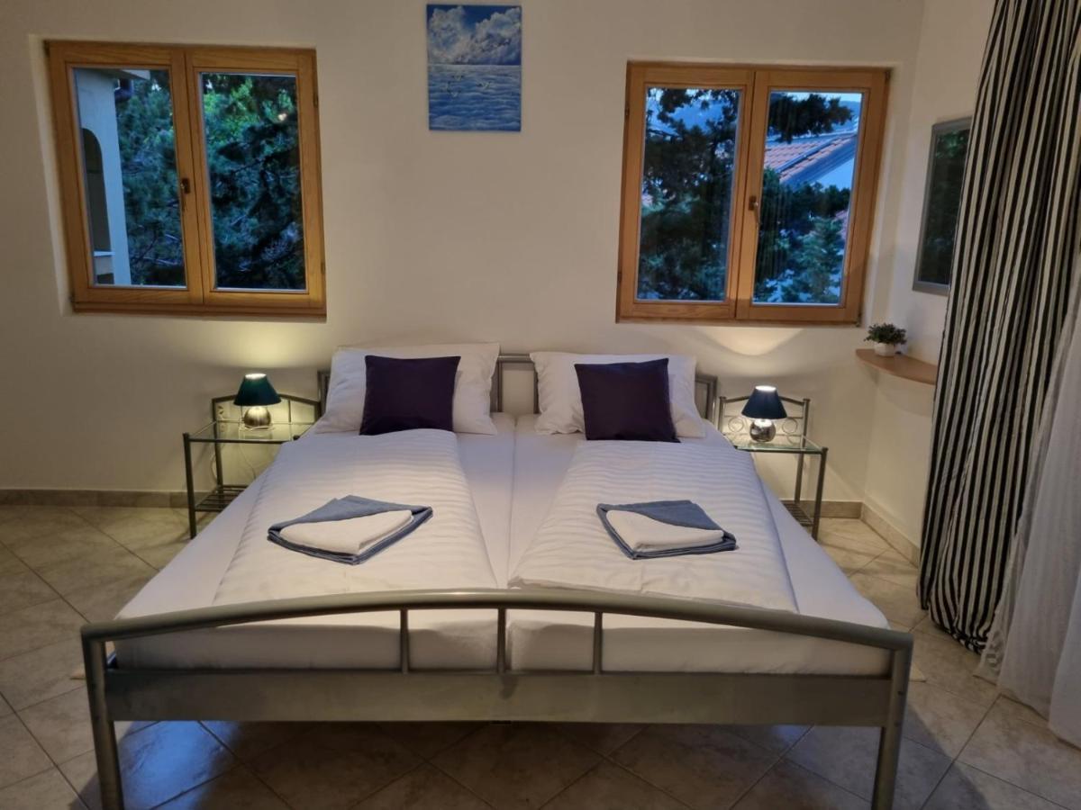 Apartments Casia Baška Esterno foto